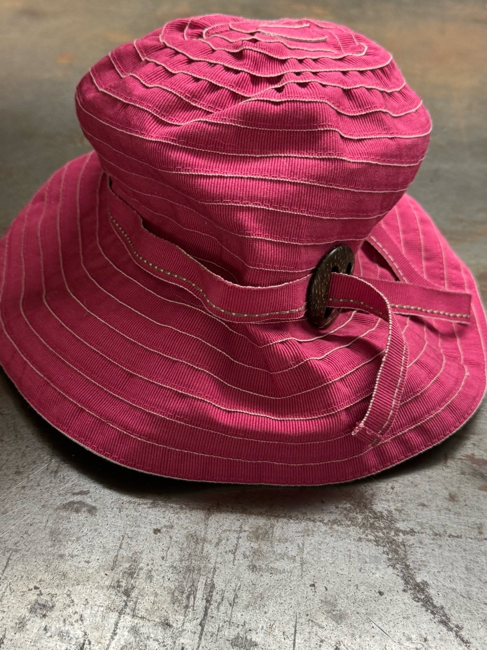 Sun Day Afternoons Pink Rolled-Brim Women’s Sun Hat with Decorative Buckle
